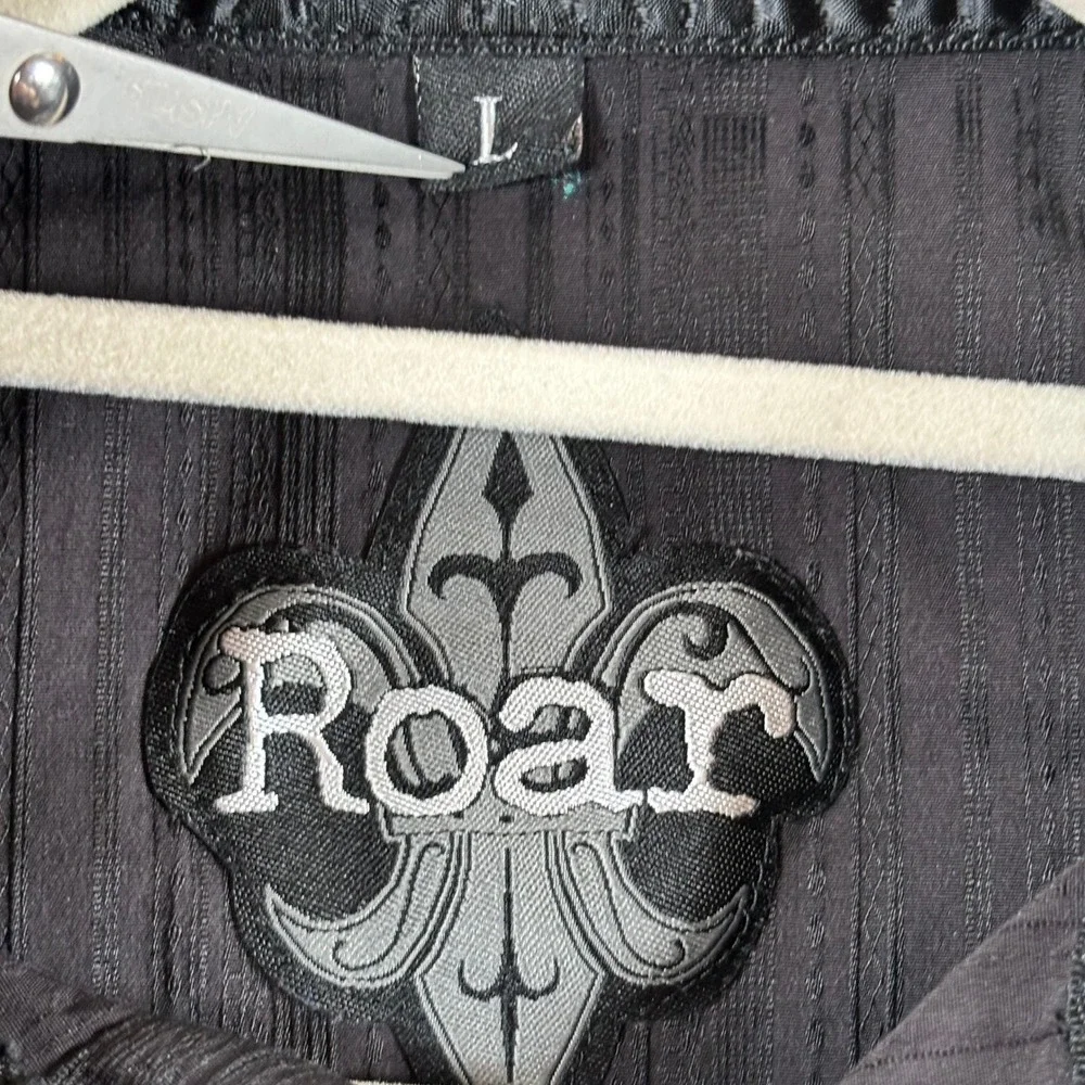 Roar Embroidered Button‎ Up Shirt Men's L Black L/S Western Goth Monochrome